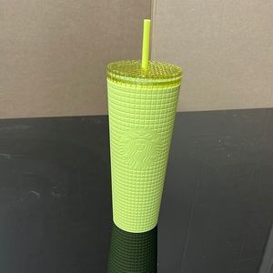 Starbucks Tumbler-New For 2023- Meadow
Yellow- Soft Touch - 24oz Venti Cold Cup